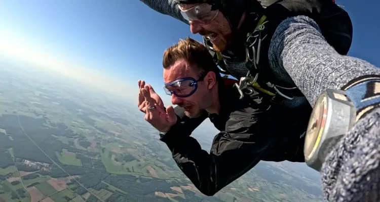 Saut tandem à date fixe à 3000m (acompte)